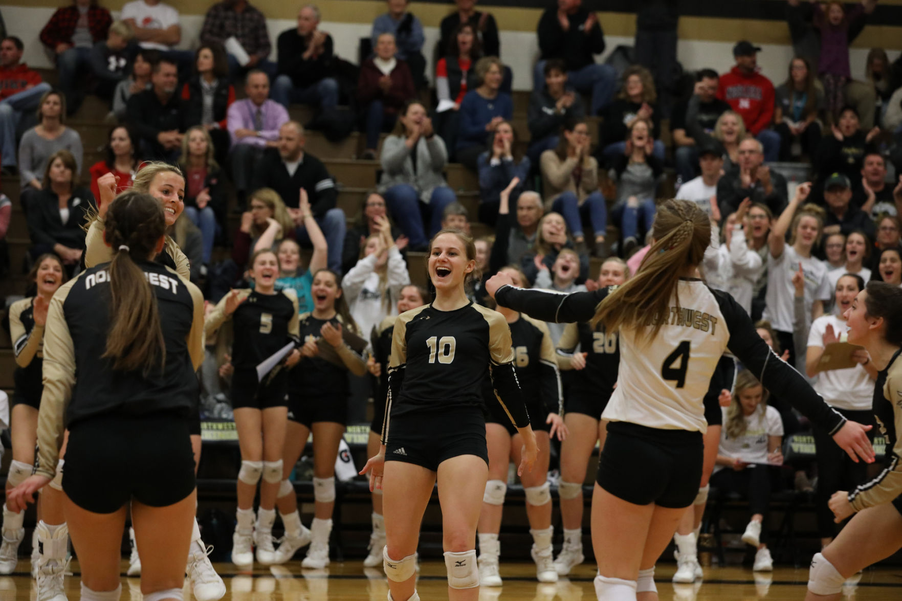 Outtakes_103119_northwestauroravball_zlm010A.JPG